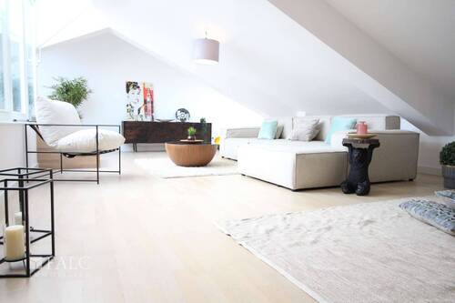 Wohnzimmer - 3 Zimmer Etagenwohnung zum Kaufen in Berlin