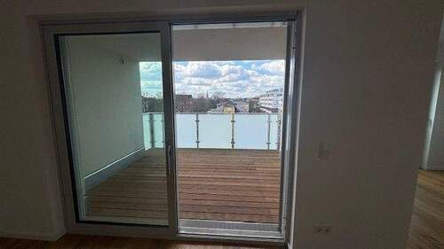 Zugang Terrasse - Etagenwohnung mit 115,00 m&sup2; in Leipzig zum Kaufen