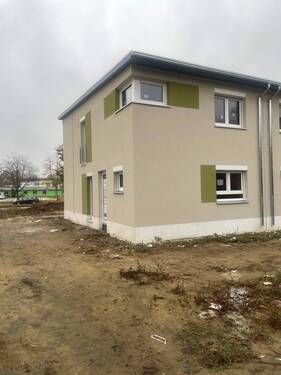 Eingangsseite - Die letzten 3 Einheiten im Verkauf, Der Rohbau steht bereits!