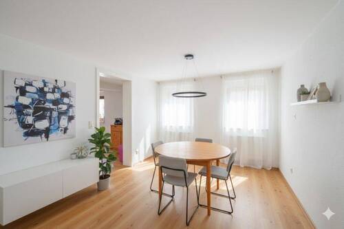 So könnte es aussehen! - KI generiert - 5 Zimmer Einfamilienhaus in Wiernsheim