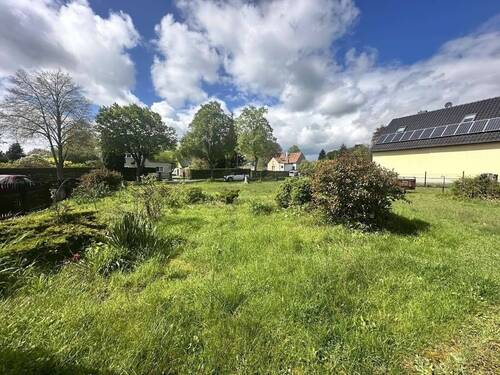 Grundstücksansicht 1 - Großes, zentral gelegenes Baugrundstück nahe Kalksee