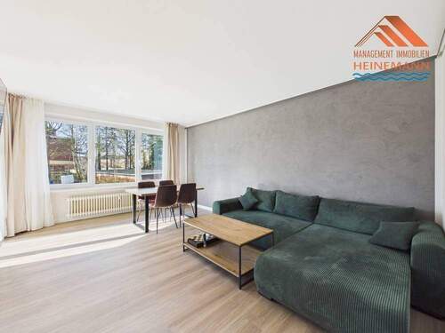 Wohnzimmer - 1 - Top sanierte 2-Zimmer-Wohnung in Cuxhaven-Döse - komplett möbliert & sofort einziehen