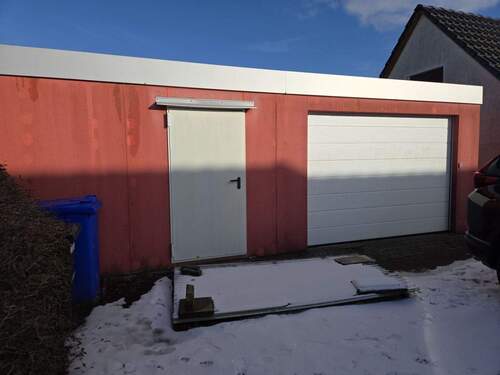 Garage - 4 Zimmer Doppelhaushälfte zum Kaufen in Krien