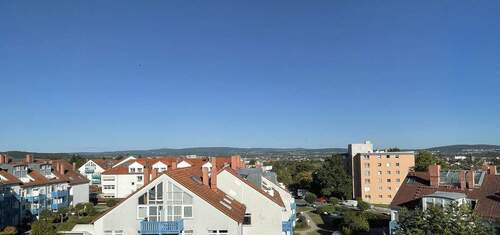 Ausblick Küchenfenster Fichtelgebirge - Helle 3-Zimmer Wohnung mit 2 Balkonen und Privatsphäre Tolle Lage und Familienfreundlich
