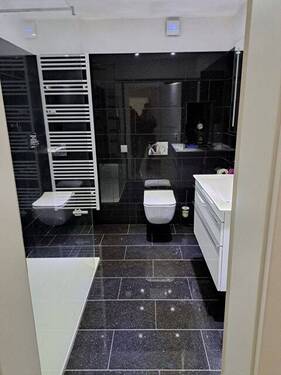 Bad - 5 Zimmer Etagenwohnung zum Kaufen in Friedrichsthal