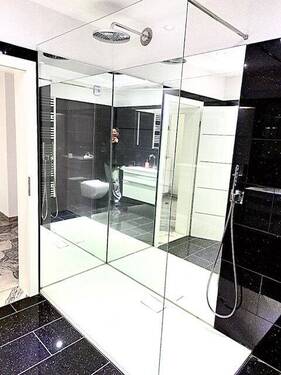 Begehbare große Dusche - 5 Zimmer Etagenwohnung in Friedrichsthal
