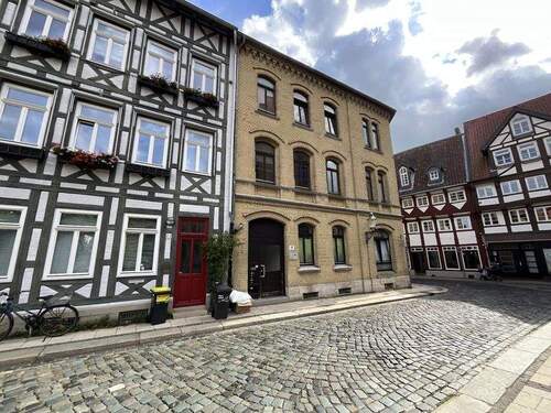 Aussenansicht - 4 - Mehrfamilienhaus, Wohnhaus mit 330,00 m² in Braunschweig zum Kaufen