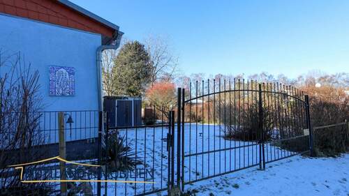 Grundstückseingang - Winter - 