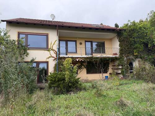 IMG_6783 - Potenzial für Großes - Sanierungsbedürftiges EFH mit einzigartiger Hanglage in Emskirchen