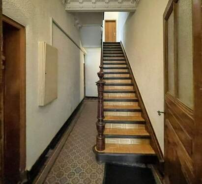 Eingangsbereich - 1 Zimmer Mehrfamilienhaus, Wohnhaus zum Kaufen in Duisburg