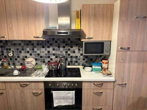 gut ausgestattete Einbauküche im Preis enthalten - 2 Zimmer Etagenwohnung in Worms