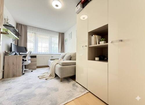 ...viel Platz - 4 Zimmer Etagenwohnung in Sindelfingen