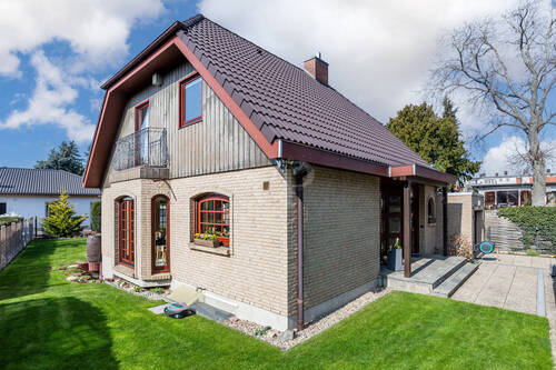 Seitenansicht - 4 Zimmer Einfamilienhaus zum Kaufen in Berlin