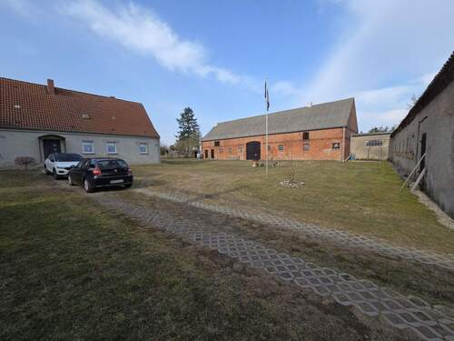 Grundstück mit Haus und NG - Dreiseitenhof - viel Grundstück und Potenzial - Tierhaltung - große Wiese - Obstbäume -