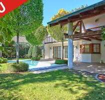 BALDHAM: REPRÄSENTATIVES EINFAMILIENHAUS MIT POOL!