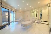 Ruhebereich mit Dusche und WC - 