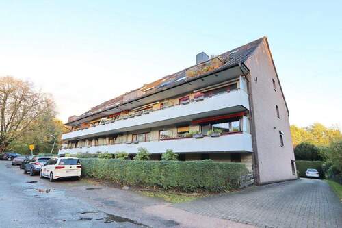 Hausansicht - 3 Zimmer Etagenwohnung in Hamburg