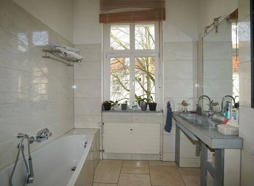 Badezimmer untere Ebene - 