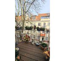 Hauptstadtmakler-Bezugsfreie Dachgeschosswohnung in Top-Lage - Berlin Charlottenburg