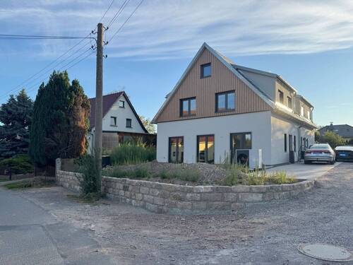 Außenansicht - Doppelhaushälfte mit 132,00 m&sup2; in Klipphausen zur Miete