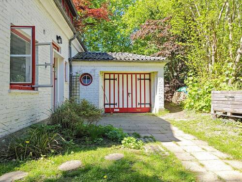 Garage - 
