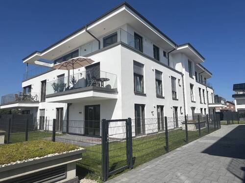 Außenansicht - 3ZKBB Erdgeschosswohnung mit Garten - KFW 40