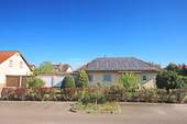 Hausansicht / Straßenseite - 3 Zimmer Einfamilienhaus in Dessau-Roßlau