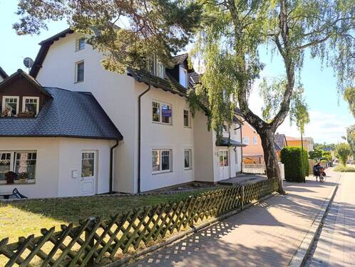 Ansicht Straßenseite - Wohnung in Koserow in Strandnähe am Küstenwald