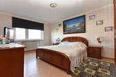 geräumiges Schlafzimmer - 