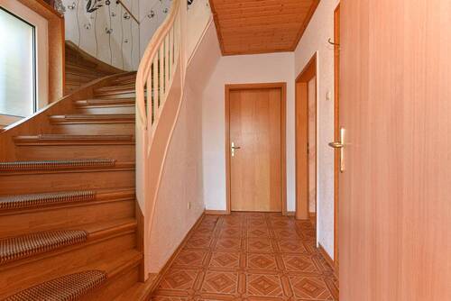 heller, einladender Flur - 