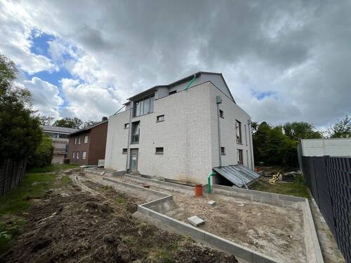Haustürseite - 1 Zimmer Mehrfamilienhaus, Wohnhaus zum Kaufen in Bielefeld