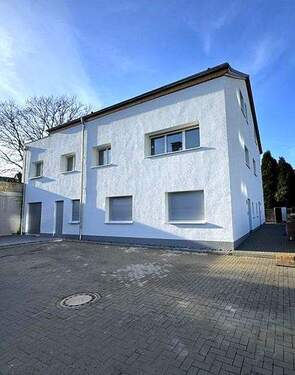 Außenansicht 1 - Helle und geräumige Wohnung mit großer Dachterrasse in ruhiger Lage von Herten