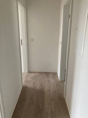 Flurbereich - 3 Zimmer Etagenwohnung zur Miete in Bernburg (Saale)