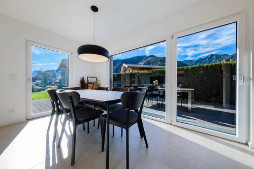 Alpen Immo Bahnhofstraße 5 Aurach_15 - Traumhaftes Architektenhaus - nordisch-modern mit unverbaubarem Wendelsteinblick - Energiewert A+