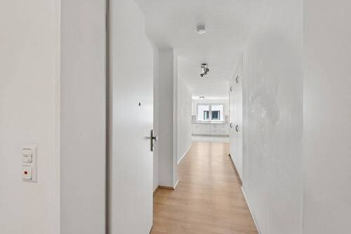 Eingangsbereich und Flur - 