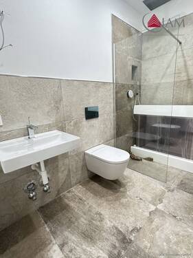 Badezimmer (Fertigstellung folgt) - 