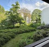 Brutalismus trifft Lebensqualität: Ruhige 2-Zimmer-Wohnung mit großem Gartenbalkon in der City-West - Berlin Charlottenburg