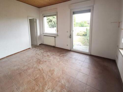 EG Zimmer 4 mit Gartenzugang - 