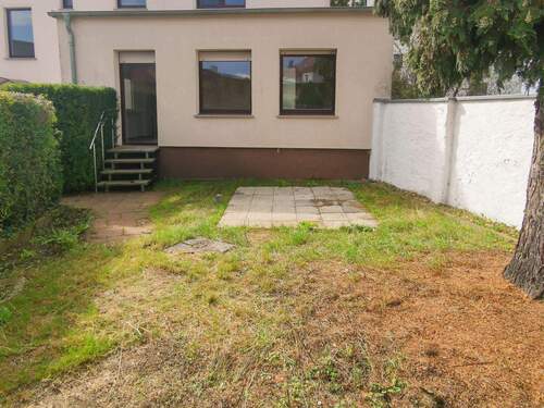 Terrasse und Gartenanteil EG - 