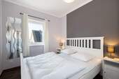 Das ruhige Schlafzimmer im Obergeschoss - 