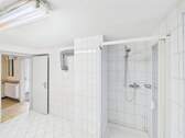 Badezimmer EG - Einfamilienhaus mit 177,00 m² in Rottendorf zum Kaufen
