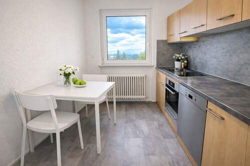 Küche mit Mielegeräten - 