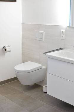 WC - 