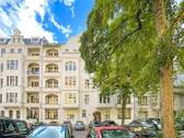 Wohngebäude/ Vorderhaus - Einzigartiges Potenzial in exklusiver Lage: Geteilte Altbauwohnung in der Mommsenstraße