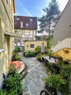 mediterraner Garten - Zweifamilienhaus im Herzen von Lauf an der Pegnitz