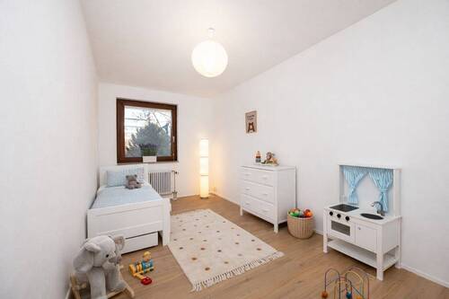 Kinderzimmer - Etagenwohnung mit 93,00 m&sup2; in München zum Kaufen