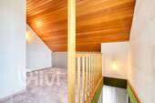 Treppe 1.OG / stairs 1F - 
