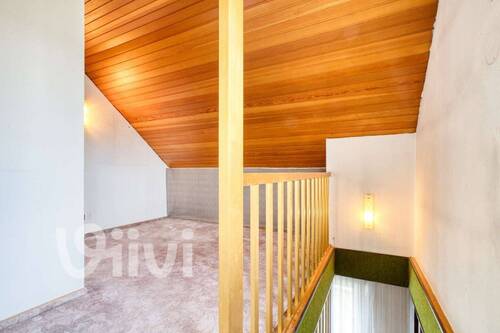 Treppe 1.OG / stairs 1F - 
