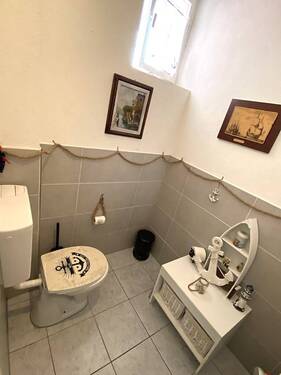 WC - 