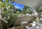 Loggia Weitblick in Park-Garte - 4 Zimmer Etagenwohnung zum Kaufen in Hamburg